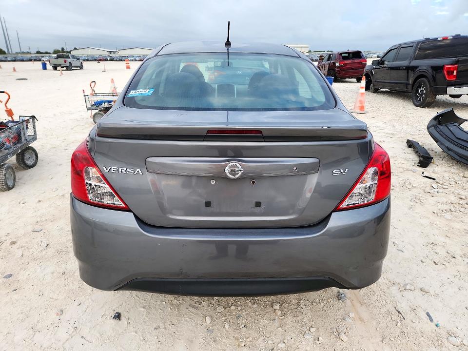 2017 Nissan Versa მანქანა იყიდება აუქციონზე, vin: 3N1CN7AP7HL867769, აუქციონის ნომერი: 72389366