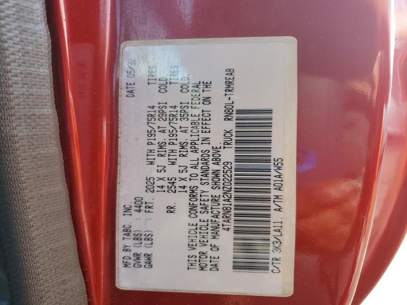 71637046 :رقم المزاد ، 4TARN81A2NZ022529 vin ، 1992 Toyota Pickup مزاد بيع