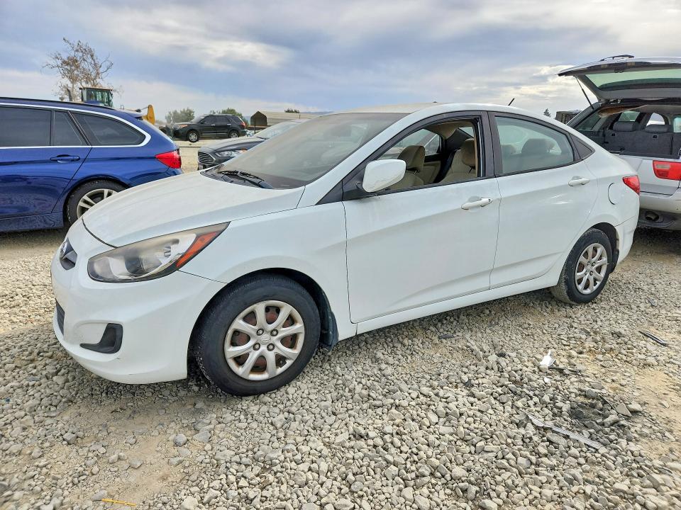 Продаж на аукціоні авто 2013 Hyundai Accent, vin: KMHCT4AE3DU284286, номер лоту: 71106366