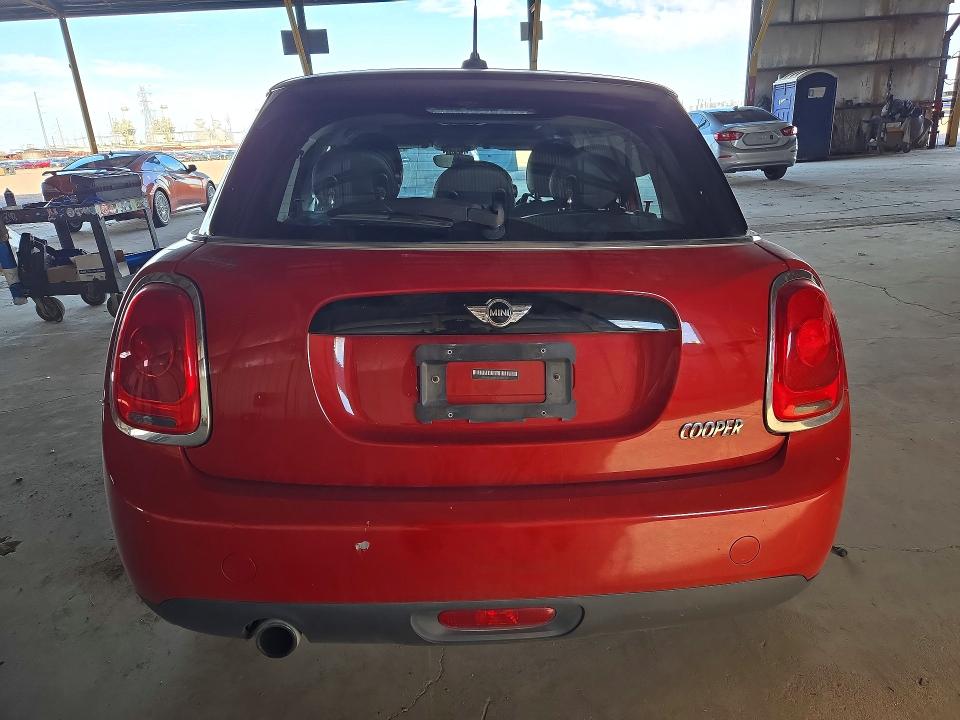 Продажа на аукционе авто 2017 Mini Cooper, vin: WMWXU1C55H2E17470, номер лота: 72037266