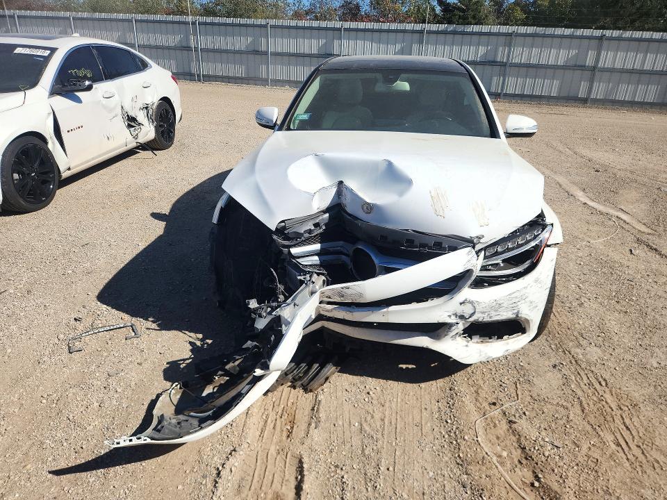 71484646 :رقم المزاد ، 55SWF4KB5FU059472 vin ، 2015 Mercedes-benz C مزاد بيع