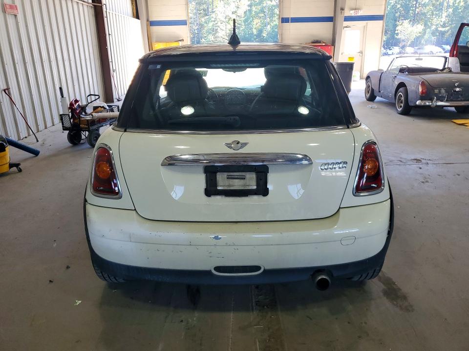 Продаж на аукціоні авто 2010 Mini Cooper, vin: WMWMF3C51ATZ23416, номер лоту: 72868826