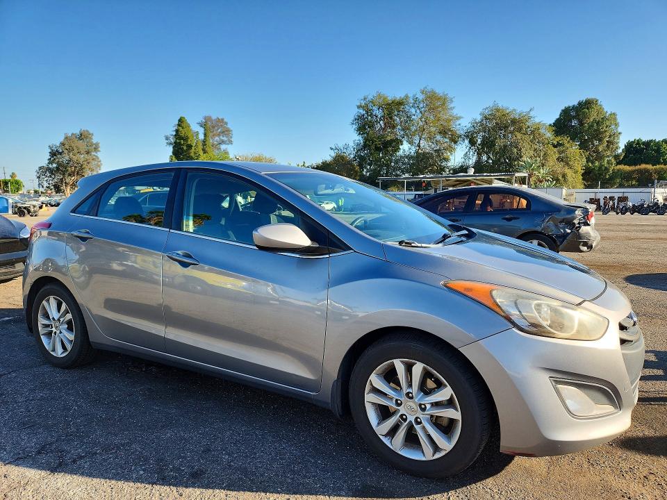 Продаж на аукціоні авто 2013 Hyundai Elantra Gt, vin: KMHD35LE8DU097102, номер лоту: 73088486
