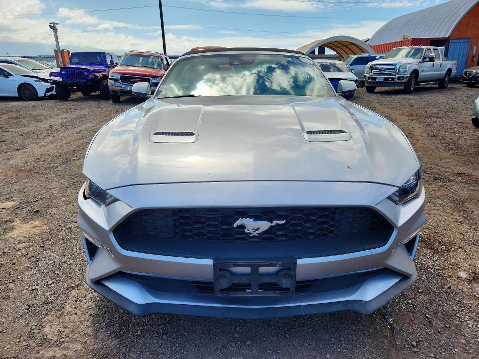 72813556 :رقم المزاد ، 1FATP8UH9P5110457 vin ، 2023 Ford Mustang مزاد بيع