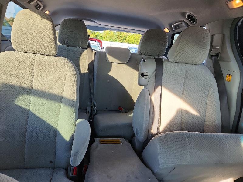 Aukcja sprzedaży 2011 Toyota Sienna, vin: 5TDKK3DC0BS122995, numer aukcji: 69945006