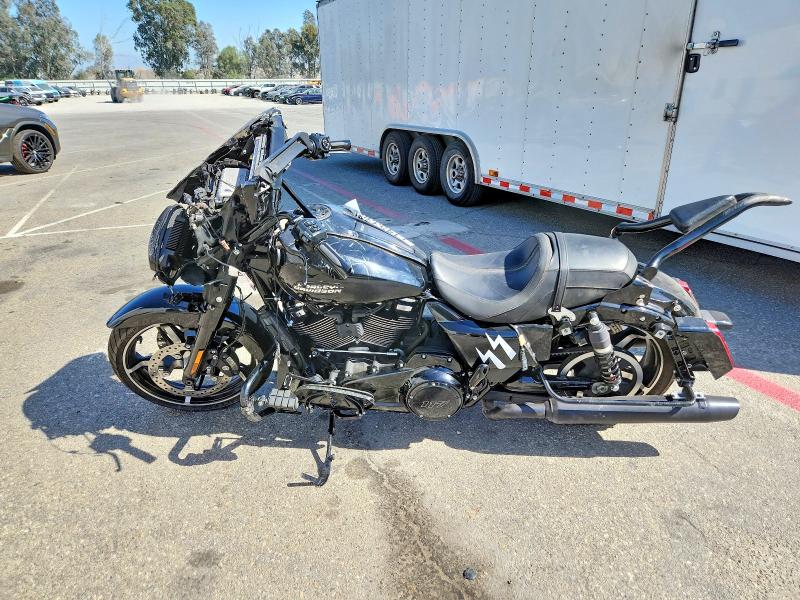 Продажа на аукционе авто 2025 Harley-davidson Flhx, vin: 1HD1KB722SB600820, номер лота: 71453366