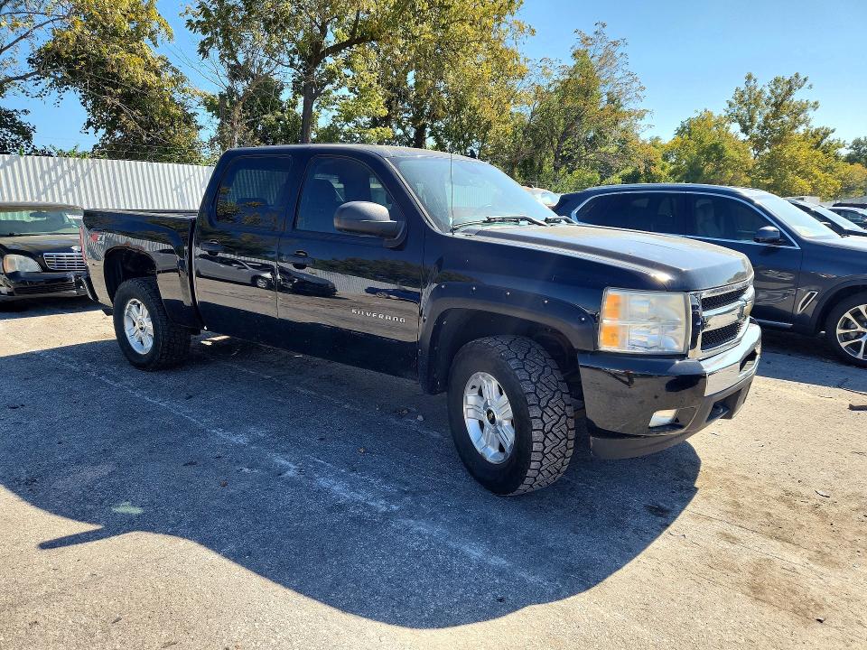 Продаж на аукціоні авто 2011 Chevrolet Silverado, vin: 3GCPKSE33BG227575, номер лоту: 72205166