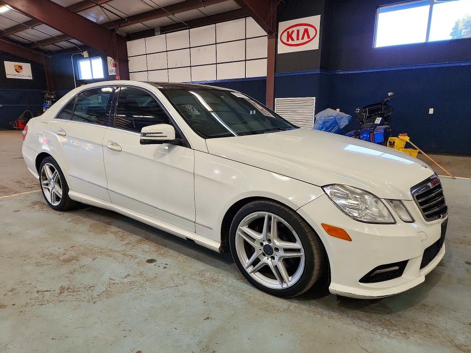 2011 Mercedes-benz E მანქანა იყიდება აუქციონზე, vin: WDDHF8HB4BA385426, აუქციონის ნომერი: 72208246