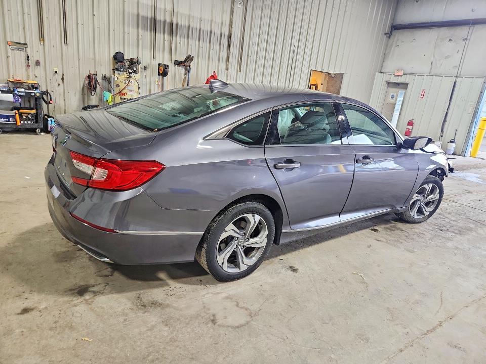 2018 Honda Accord მანქანა იყიდება აუქციონზე, vin: 1HGCV1F52JA119804, აუქციონის ნომერი: 70484646