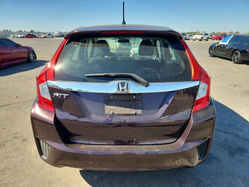 Продажа на аукционе авто 2015 Honda Fit, vin: 3HGGK5H82FM710217, номер лота: 69457766