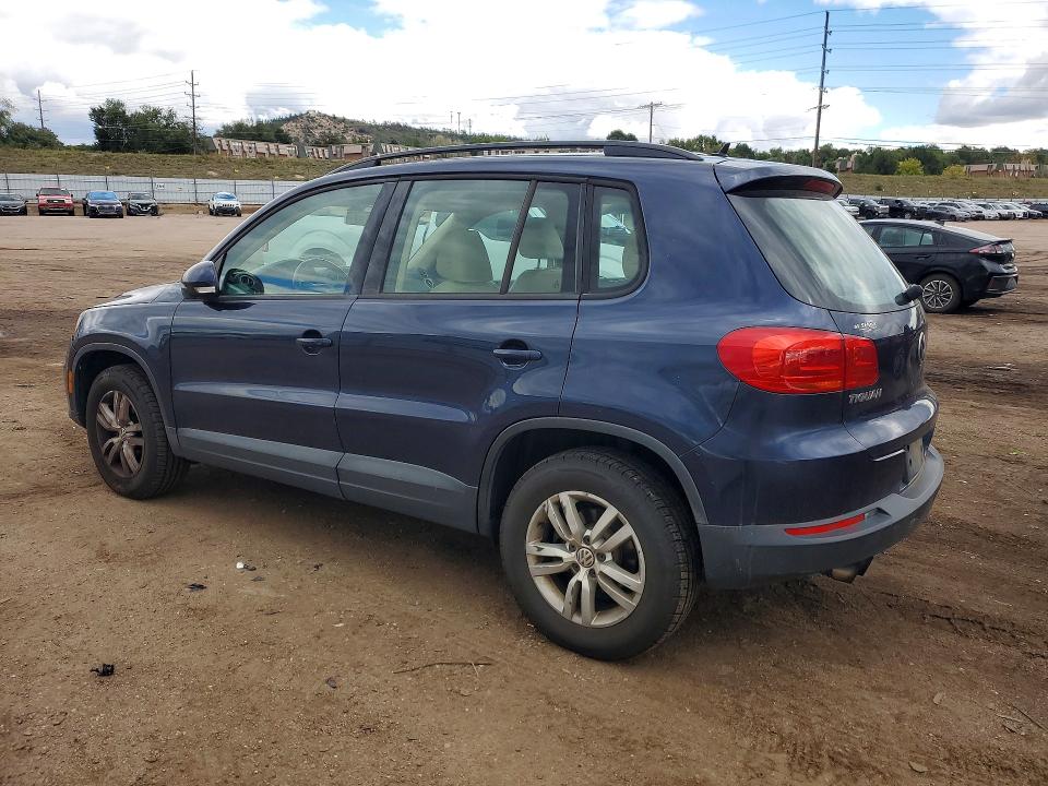 2016 Volkswagen Tiguan მანქანა იყიდება აუქციონზე, vin: WVGBV7AX0GW527490, აუქციონის ნომერი: 70104826