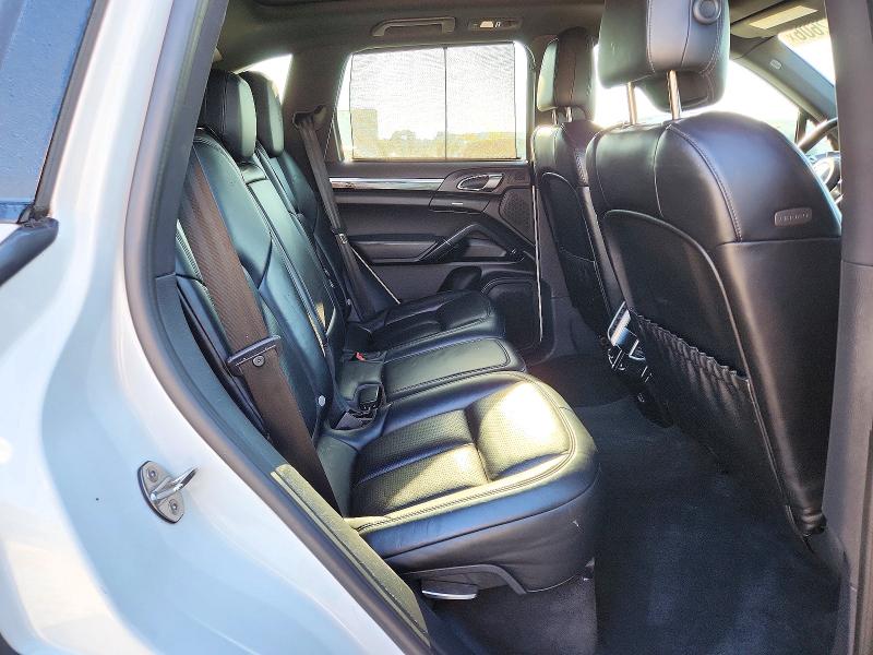 Продаж на аукціоні авто 2017 Porsche Cayenne, vin: WP1AE2A27HLA75594, номер лоту: 72692606