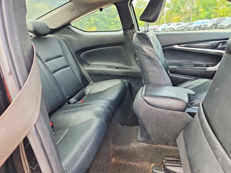 70850996 :رقم المزاد ، 1HGCT1B82DA013511 vin ، 2013 Honda Accord مزاد بيع