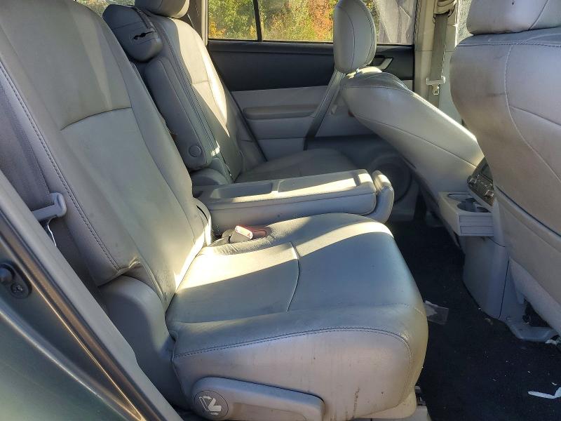 71181026 :رقم المزاد ، 5TDJK3EH5AS032438 vin ، 2010 Toyota Highlander مزاد بيع