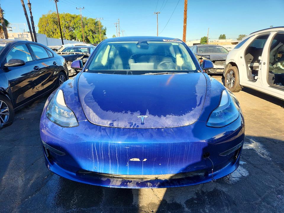 Продажа на аукционе авто 2022 Tesla Model 3, vin: 5YJ3E1EA3NF371622, номер лота: 72395286