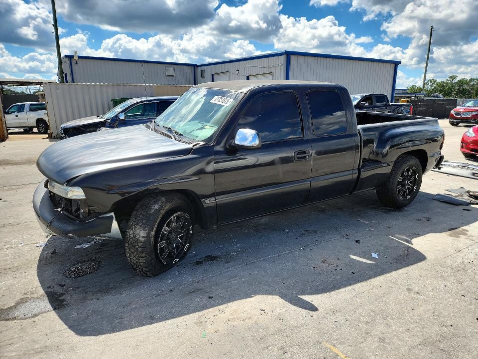 Auction sale of the 2001 Chevrolet Silverado, vin: 2GCEC19T011402090, lot number: 72727826