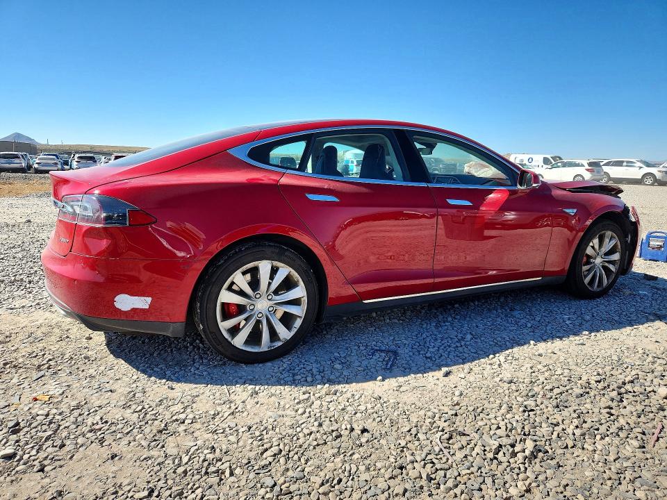 Продаж на аукціоні авто 2015 Tesla Model S, vin: 5YJSA1E47FF118855, номер лоту: 71439456