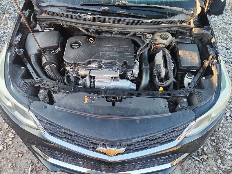 72208136 :رقم المزاد ، 1G1BC5SM7J7201022 vin ، 2018 Chevrolet Cruze مزاد بيع