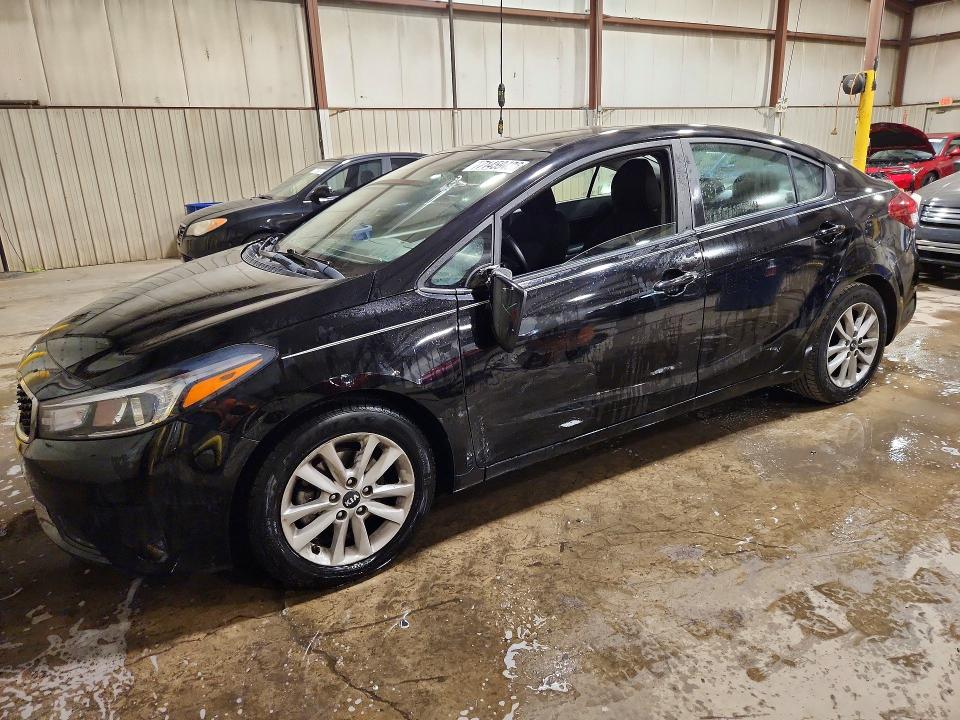 Auction sale of the 2017 Kia Forte, vin: 3KPFL4A76HE111949, lot number: 71459436