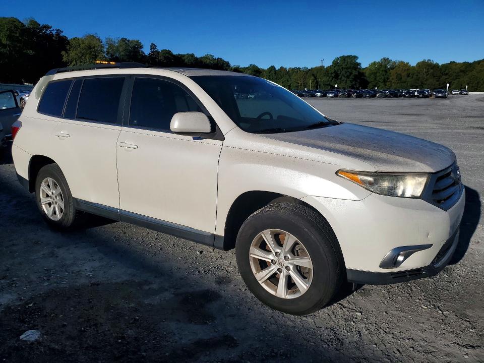 2011 Toyota Highlander მანქანა იყიდება აუქციონზე, vin: 5TDZA3EH8BS016550, აუქციონის ნომერი: 71878276
