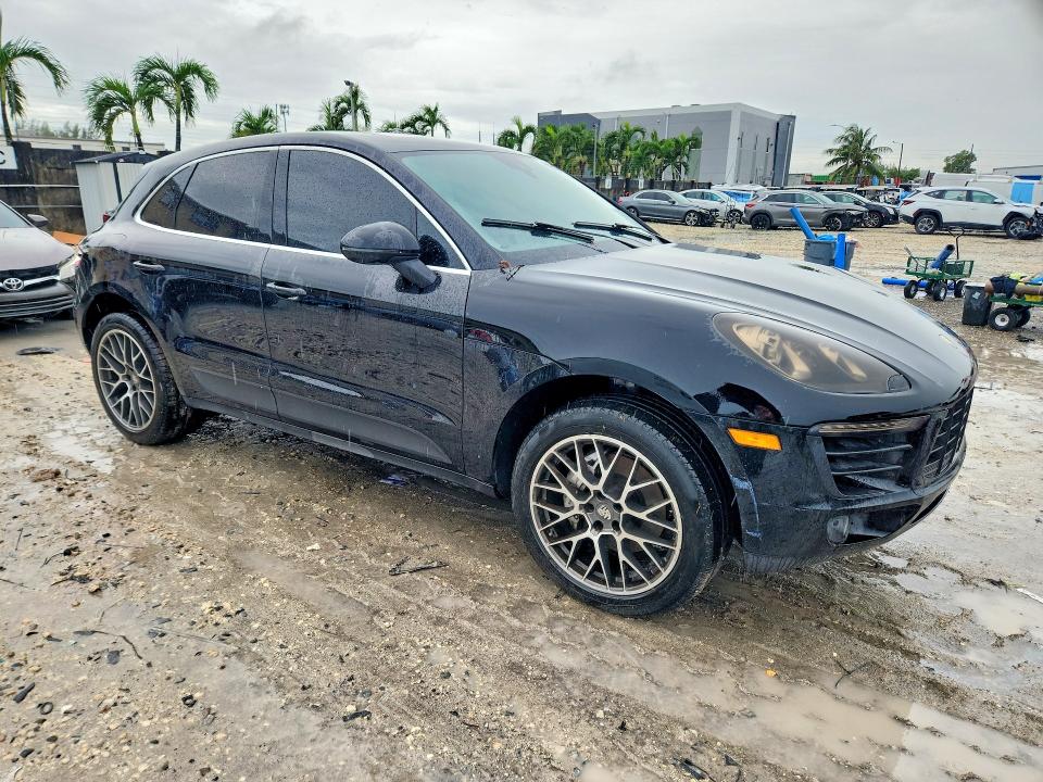 Продаж на аукціоні авто 2017 Porsche Macan, vin: WP1AB2A57HLB10847, номер лоту: 70921896