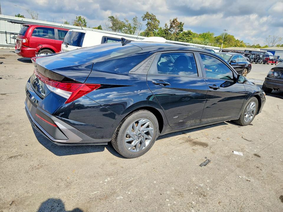2024 Hyundai Elantra მანქანა იყიდება აუქციონზე, vin: KMHLM4DJ8RU110730, აუქციონის ნომერი: 71169436