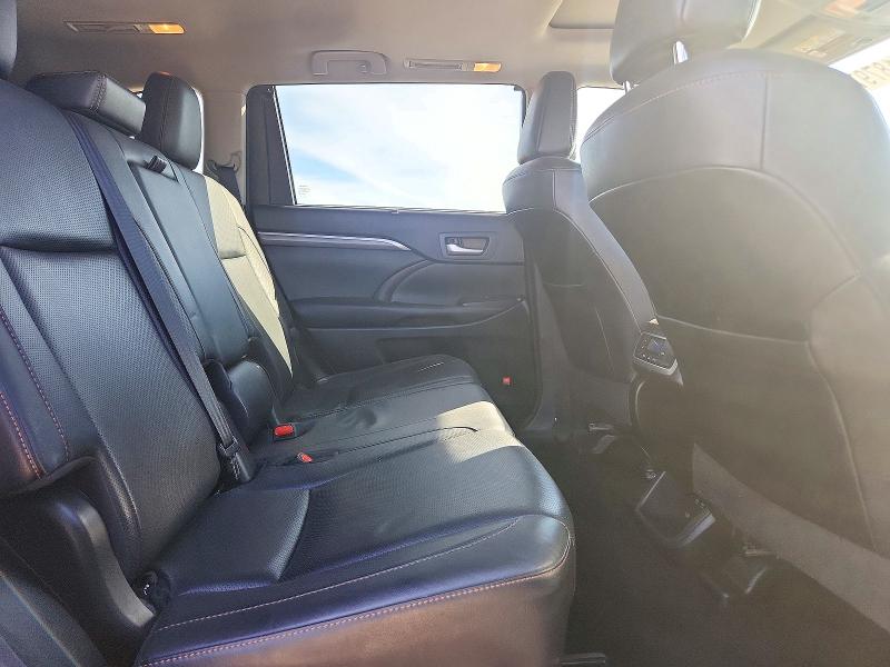 Продаж на аукціоні авто 2017 Toyota Highlander, vin: 5TDDZRFH8HS386815, номер лоту: 71879786