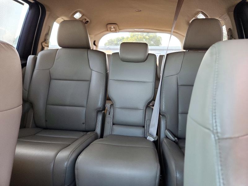 72366846 :رقم المزاد ، 5FNRL5H60GB052521 vin ، 2016 Honda Odyssey مزاد بيع