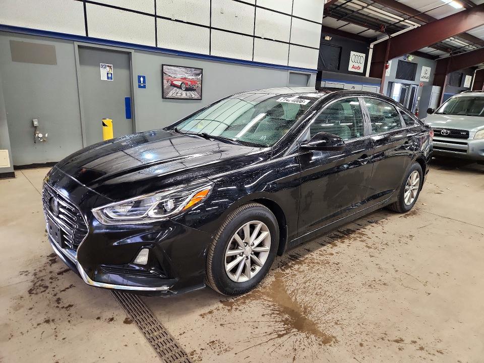 71424006 :رقم المزاد ، 5NPE24AA2JH701092 vin ، 2018 Hyundai Sonata مزاد بيع