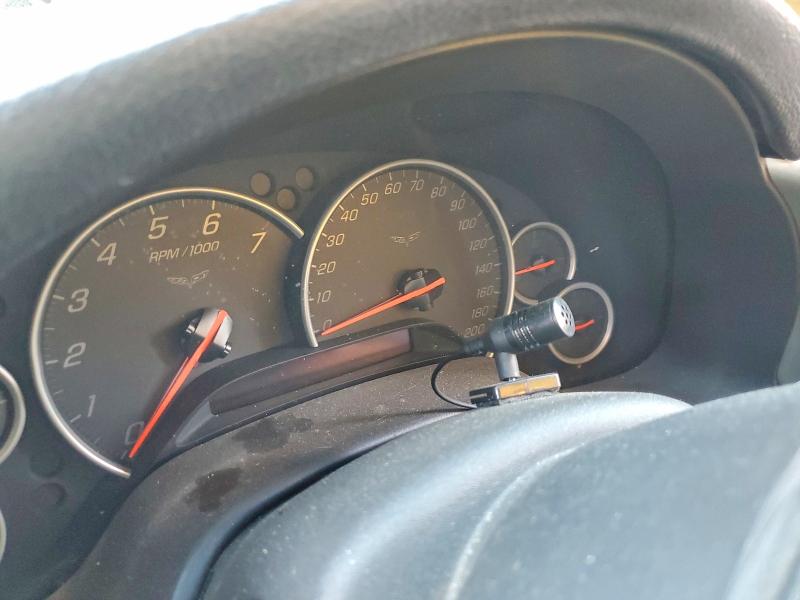 71234856 :رقم المزاد ، 1G1YY24UX55113011 vin ، 2005 Chevrolet Corvette مزاد بيع