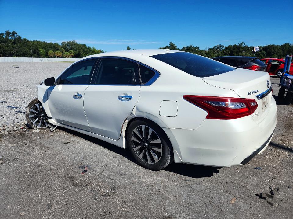 Продажа на аукционе авто 2018 Nissan Altima, vin: 1N4AL3AP4JC147890, номер лота: 71098336