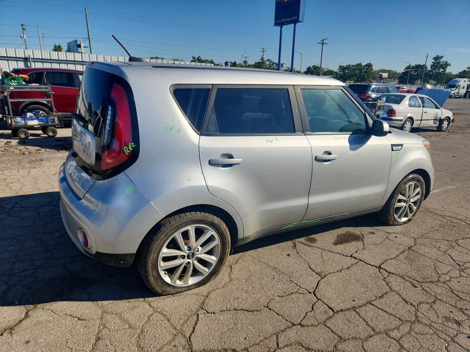 Продажа на аукционе авто 2019 Kia Soul, vin: KNDJP3A50K7011098, номер лота: 71750506
