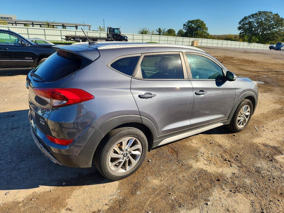 2017 Hyundai Tucson მანქანა იყიდება აუქციონზე, vin: KM8J3CA27HU419251, აუქციონის ნომერი: 71663066