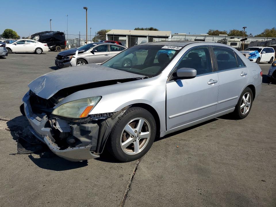 71849876 :رقم المزاد ، 1HGCM56855A028455 vin ، 2005 Honda Accord مزاد بيع
