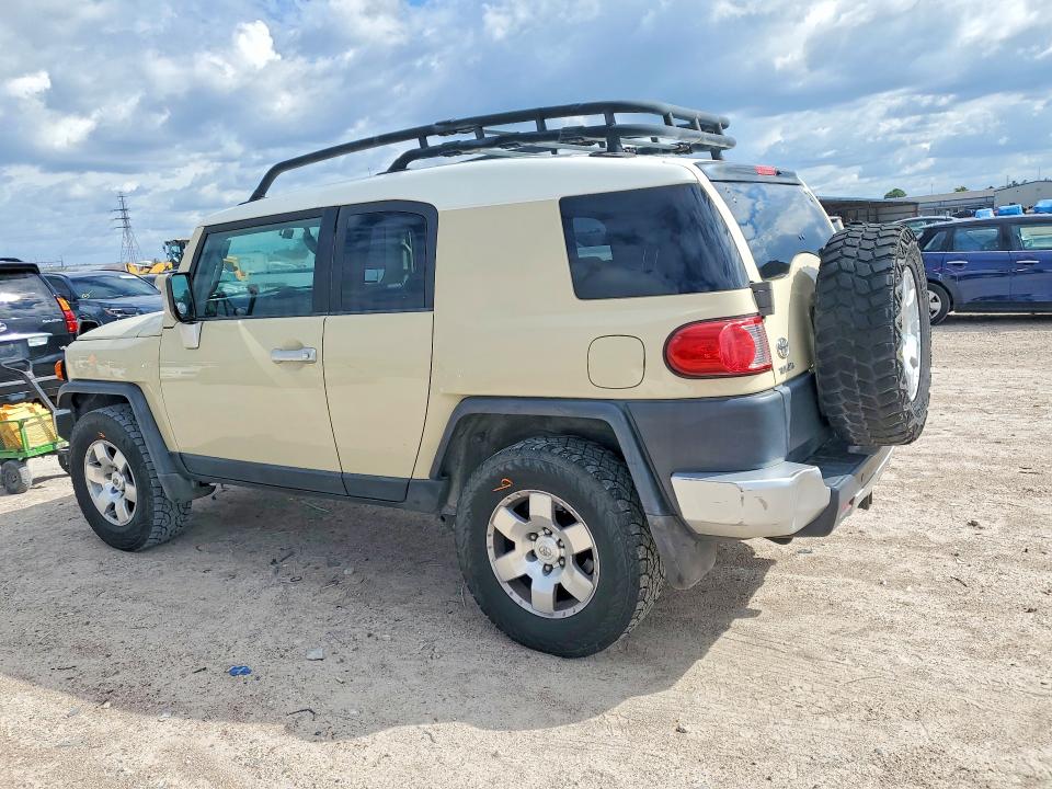 2008 Toyota Fj Cruiser მანქანა იყიდება აუქციონზე, vin: JTEZU11FX8K003455, აუქციონის ნომერი: 71534236