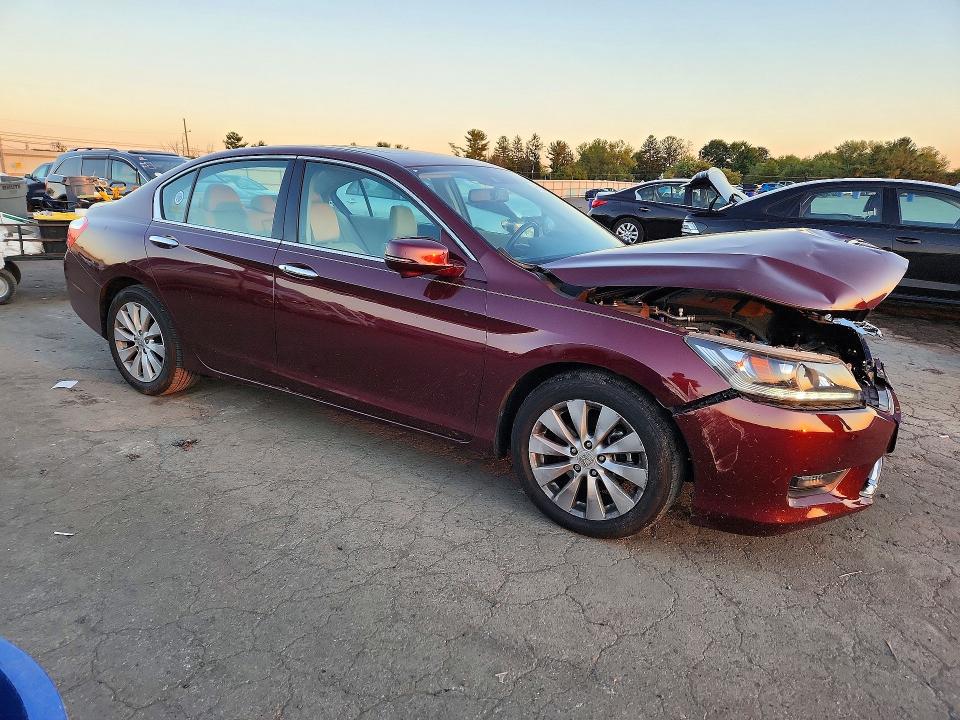 2015 Honda Accord მანქანა იყიდება აუქციონზე, vin: 1HGCR3F82FA030560, აუქციონის ნომერი: 71245856