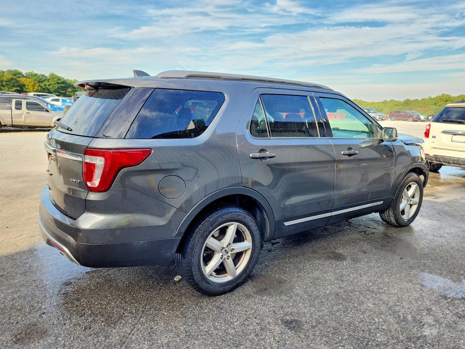 71181866 :رقم المزاد ، 1FM5K8D80HGD50354 vin ، 2017 Ford Explorer مزاد بيع
