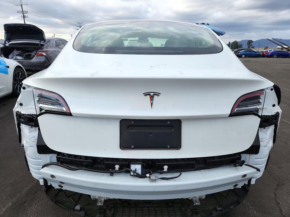 Продажа на аукционе авто 2023 Tesla Model 3, vin: 5YJ3E1EA9PF476961, номер лота: 72722266