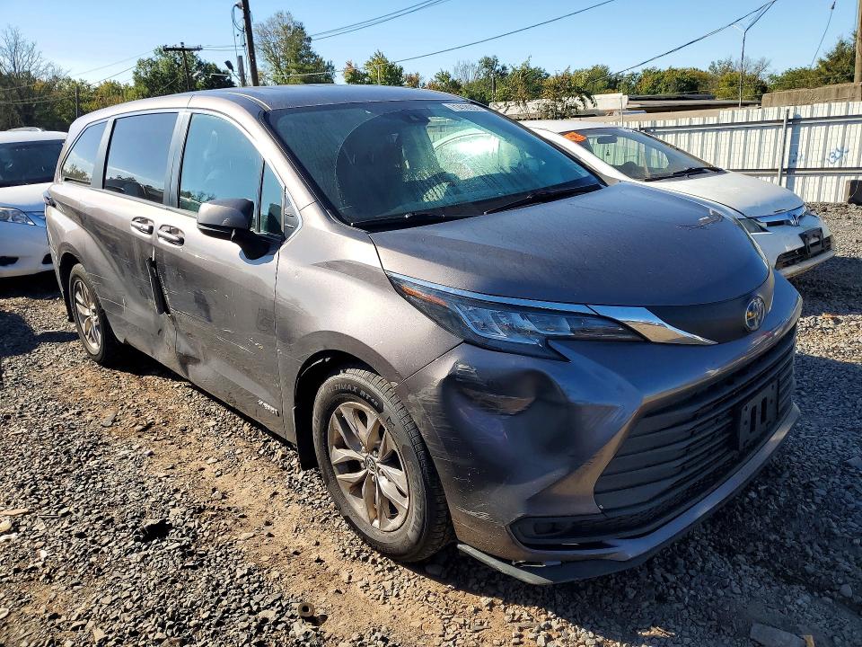 Продажа на аукционе авто 2021 Toyota Sienna, vin: 5TDKRKEC1MS014991, номер лота: 71418936