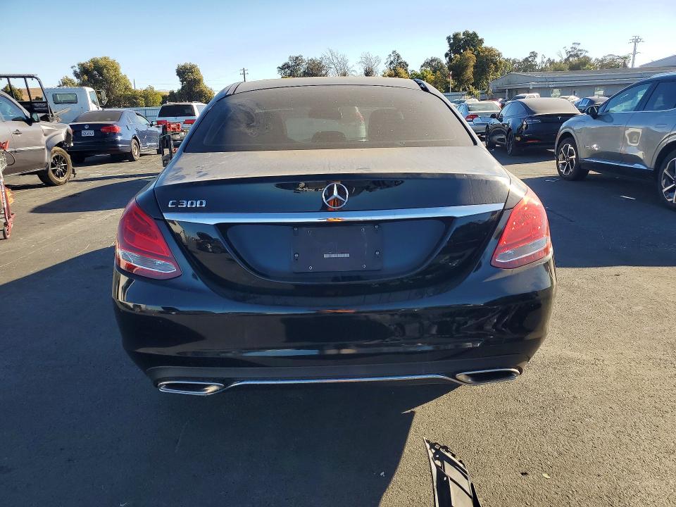 2016 Mercedes-benz C მანქანა იყიდება აუქციონზე, vin: 55SWF4JB7GU151380, აუქციონის ნომერი: 71984686
