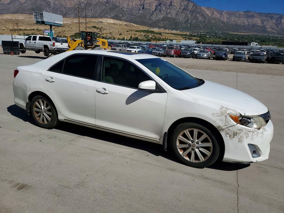 71607646 :رقم المزاد ، 4T1BF1FK4CU514772 vin ، 2012 Toyota Camry مزاد بيع