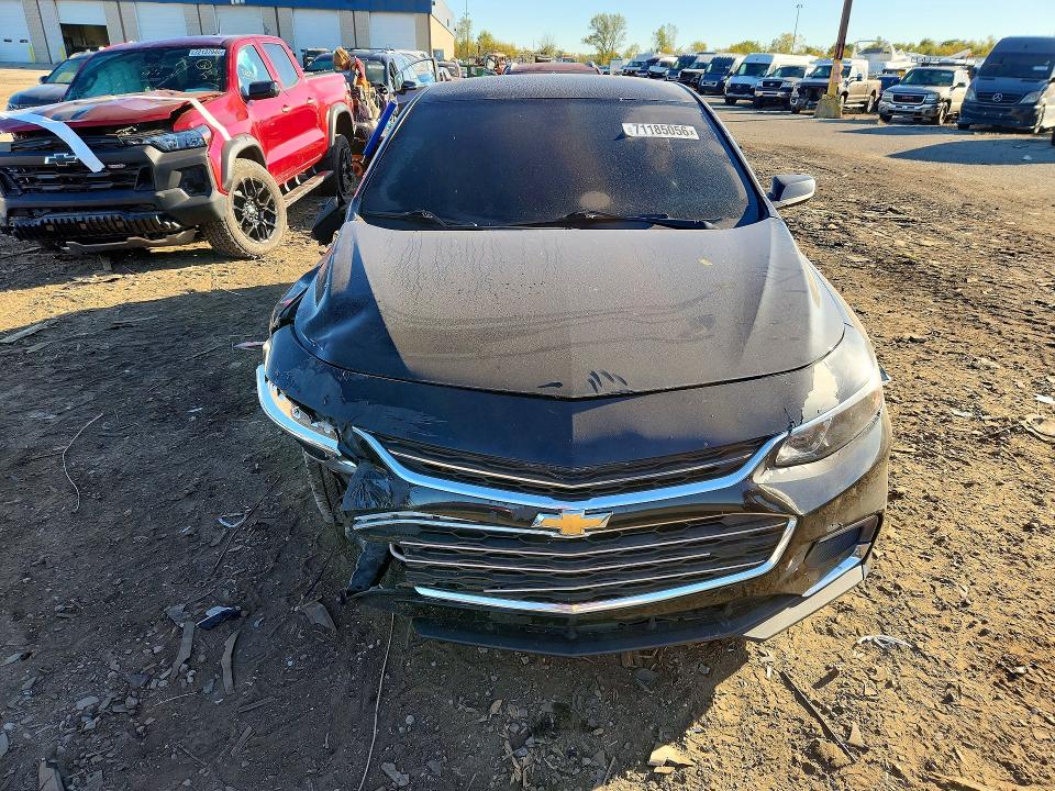 Продаж на аукціоні авто 2017 Chevrolet Malibu, vin: 1G1ZE5ST3HF204385, номер лоту: 71185056