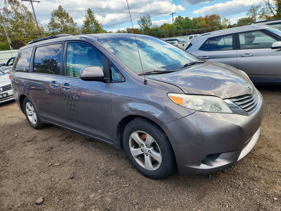 Продажа на аукционе авто 2014 Toyota Sienna, vin: 5TDKK3DC4ES459741, номер лота: 71389956