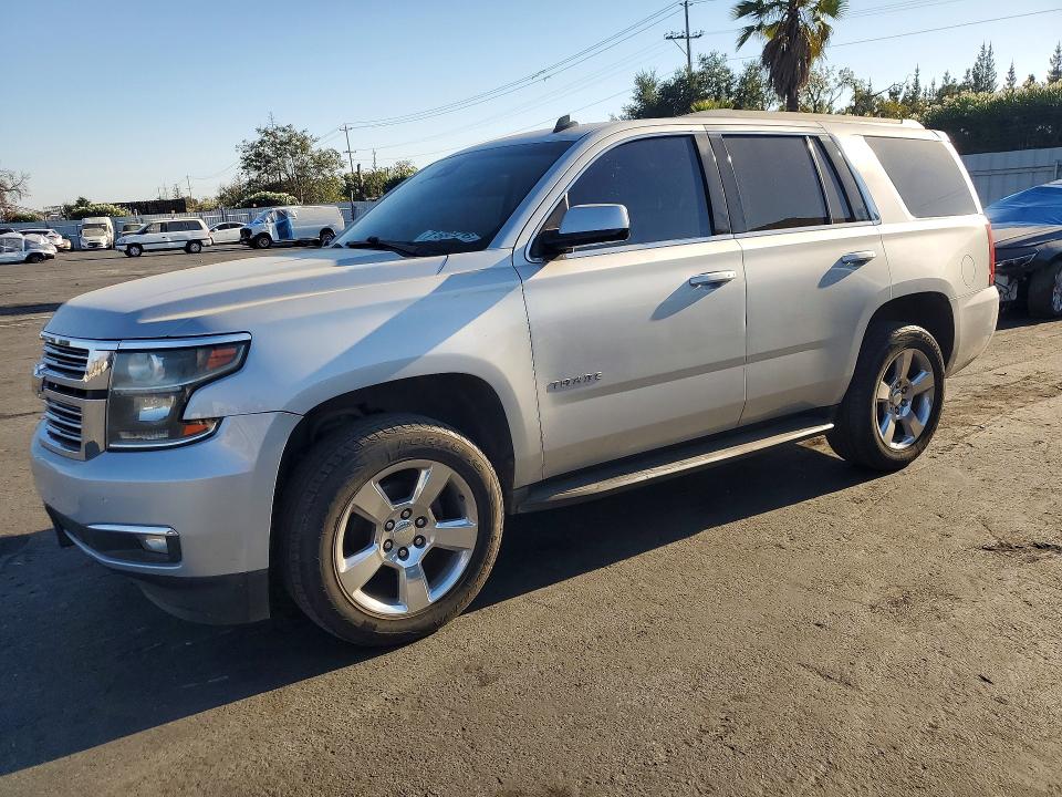 2015 Chevrolet Tahoe მანქანა იყიდება აუქციონზე, vin: 1GNSCBKC1FR163531, აუქციონის ნომერი: 71582456