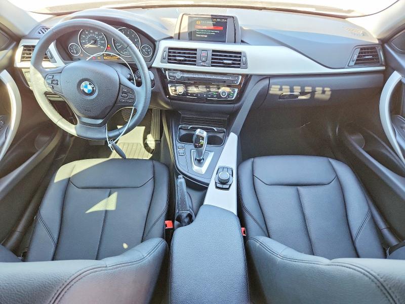 71074686 :رقم المزاد ، WBA8A9C59JAH14023 vin ، 2018 Bmw 320 مزاد بيع