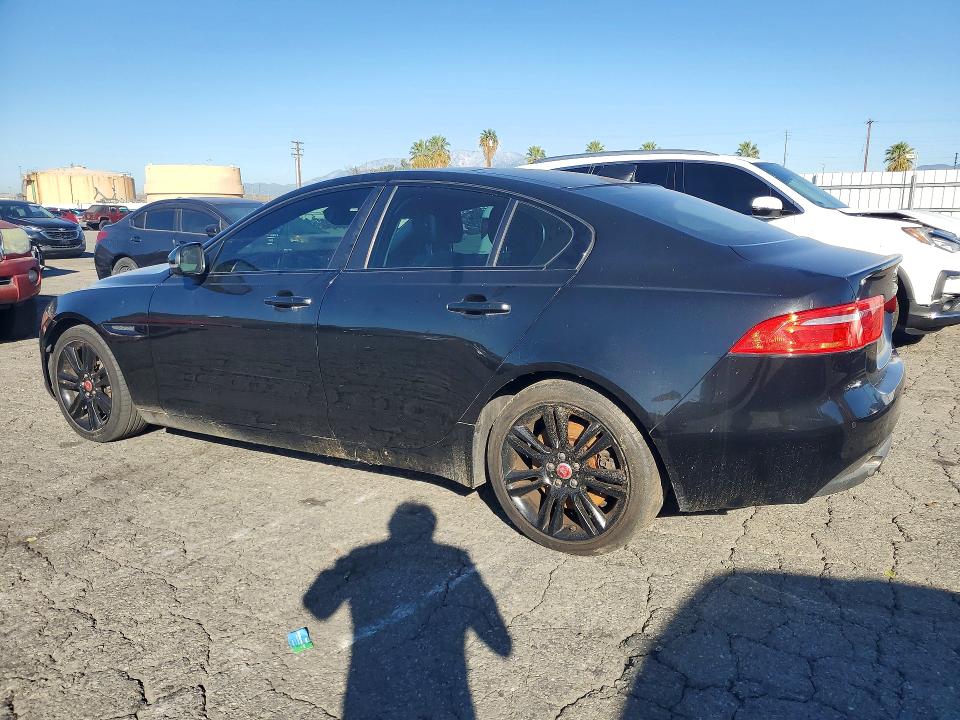 73652796 :رقم المزاد ، SAJAE4BG9HA957614 vin ، 2017 Jaguar Xe مزاد بيع