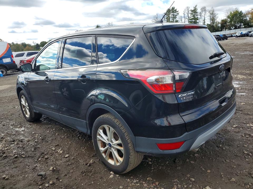 2017 Ford Escape მანქანა იყიდება აუქციონზე, vin: 1FMCU9G94HUB04212, აუქციონის ნომერი: 72585676