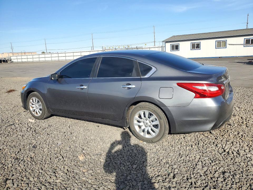 2016 Nissan Altima მანქანა იყიდება აუქციონზე, vin: 1N4AL3AP9GC231180, აუქციონის ნომერი: 74035536