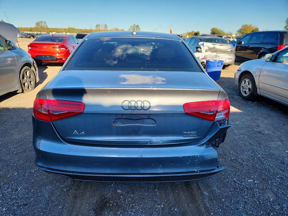 Продажа на аукционе авто 2015 Audi A4, vin: WAUBFCFL9FN028270, номер лота: 71990776