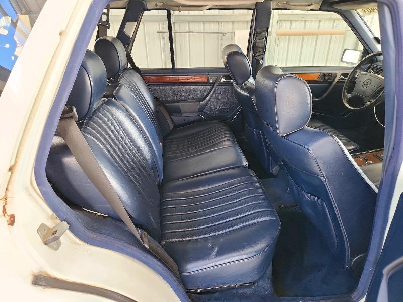 1992 Mercedes-benz 300 მანქანა იყიდება აუქციონზე, vin: WDBED90D0NF197112, აუქციონის ნომერი: 72978346